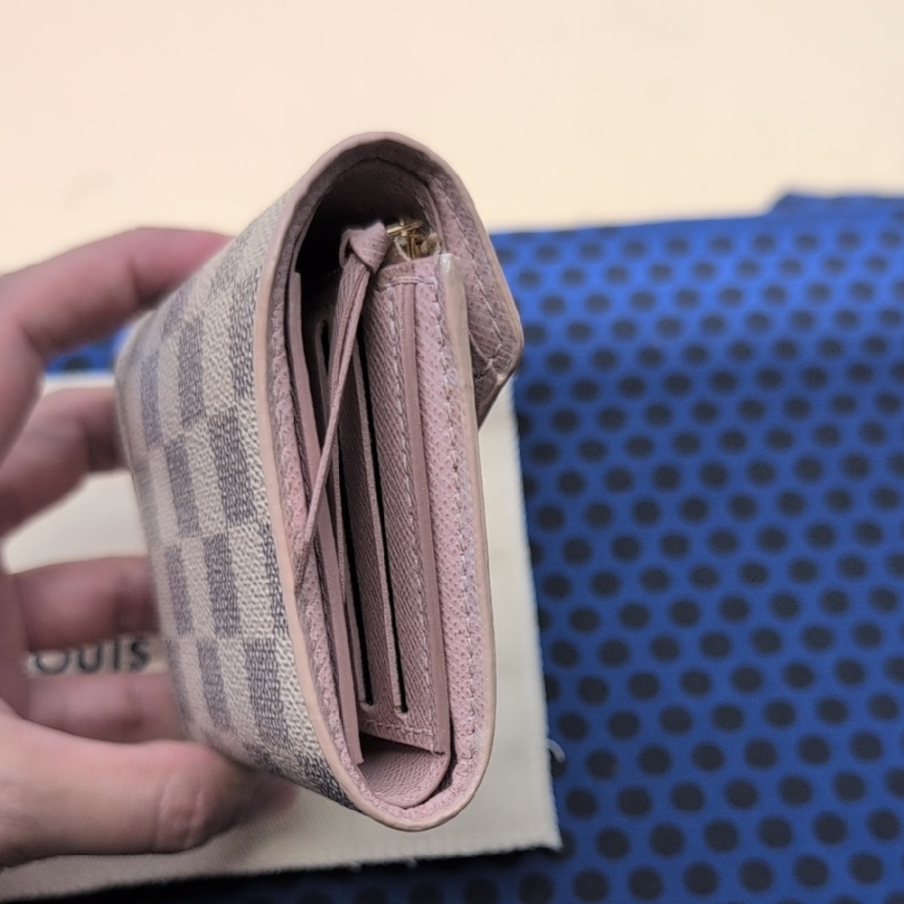 Louis Vuitton White and Pink Wallet with Damier Azur Pattern - Picture 5 of 14
